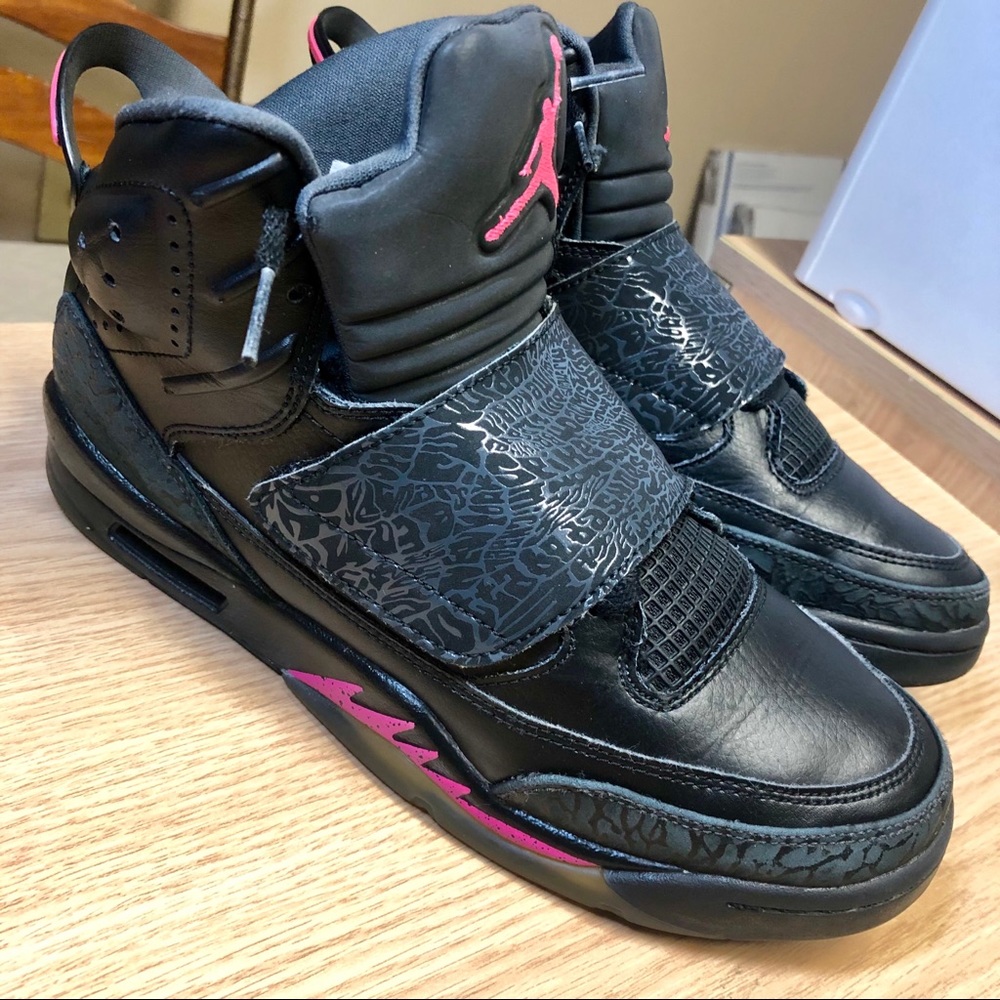 *SOLD!* 🔥Air Jordan Son Of Mars Shoes🔥 - Picture 3 of 8